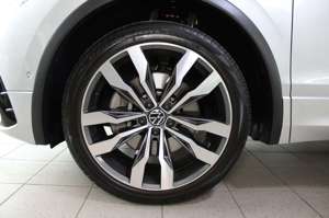 Volkswagen Tiguan 1.4 TSI eHybrid  R-Line #DSG #Leder #DCC #AHK Bild 2