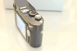 Leica M ( Typ 240) black -Klassiker, mit den Black Paint Gebrauchspuren