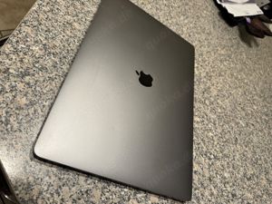 MacBook Pro 16" 2019 Space Grau | 2 TB SSD | 64 GB RAM | Radeon 5600M i9