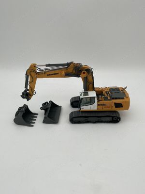 Modell Liebherr Bagger R 956 VA Maßstab 1:50