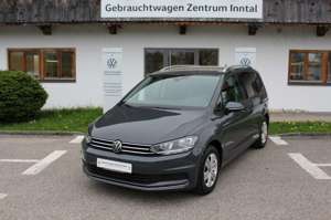 Volkswagen Touran 7-Sitzer 1,5 TSI Active DSG (Navi,RearView) Klima Bild 2