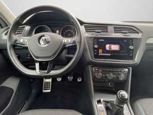 Volkswagen Tiguan 1.5 TSI IQ.DRIVE/NAVI/STANDH/LED/AHK Bild 3