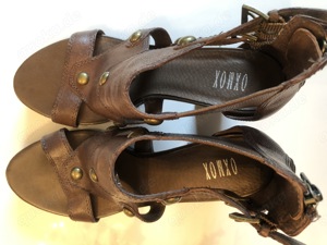 Braune Damen-Schuhe, fast ungetragen, Gr 37-38, 25,- je Paar Bild 1