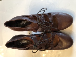 Braune Damen-Schuhe, fast ungetragen, Gr 37-38, 25,- je Paar Bild 4