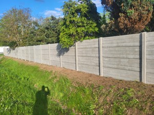 44lfm H:2,00m Betonzaun inkl Aufbau  Sichtschutz Doppelstabmatte Zaun Gartenzaun Bild 5