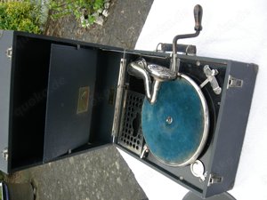 Koffer-Grammophon GRAMOLA 