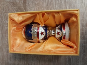 Handbemaltes Faberge Ei-Stil Schmuckkästchen mit Emaille verziert. H B 7,2cm 3,5 cm Blau Rot 17 1