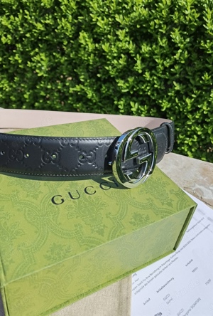 Gucci Gürtel Belt geprägt signature Unisex 