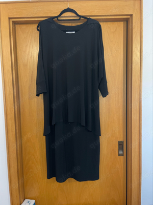 Schwarzes Abendkleid von Joseph Ribkoff, elegant, Neu, Größe 44