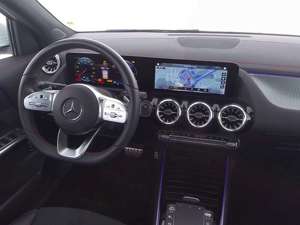 Mercedes-Benz EQA 350 EQA 350 4M AMG PanoSD 20" 360° Verstelldämpfer Bild 4