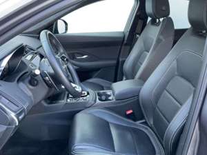 Jaguar E-Pace D200 R-Dynamic Black AWD Pano Bluetooth LED Bild 5