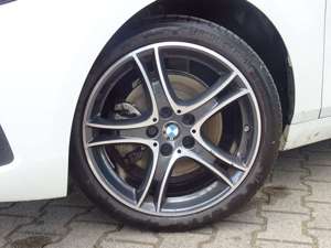 BMW 118 i Lim. Advantage Navi CarPlay Comfort-Paket Bild 5