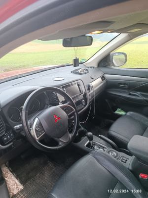 Mitsubishi Outlander SUV  Bild 9