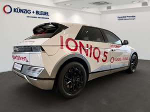 Hyundai IONIQ 5 Elektro 4WD 77,4kWh UNIQ-Paket Assistenz Bild 4
