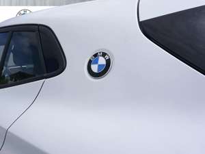 BMW X2 sDrive18d Advantage LED Navi Tempomat Shz Bild 5