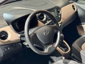 Hyundai i10 Classic*TÜV NEU*Klima*Elektr.Fenster*Alufelgen* Bild 5