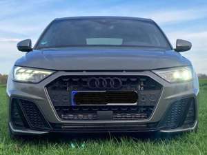 Audi A1 A1 40 TFSI doppelt S-line, SONOS, wie neu Bild 1