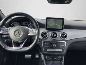 Mercedes-Benz CLA 220 DSG 4Matic Panoramadach LED Kamera Tempo Bild 3