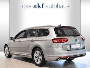 Volkswagen Passat Variant 2.0 TDI DSG Elegance-Navi*AHK*Kamera*Massage*Matri Bild 3
