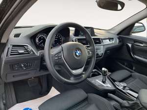 BMW 120 i Lim. 5-trg. Advantage Business LED*NAVI*SHZ Bild 4