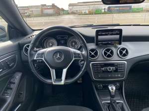 Mercedes-Benz CLA 200 Edition 1 Bild 4