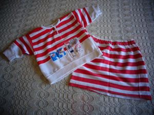 Mädchenbekleidung, 2 - Teiler, Set, Rock und Oberteil, Gr. 104, rot - weiß - gestreift, 7,50 Euro 