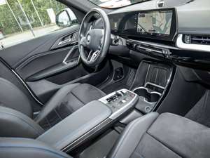 BMW X1 sDrive18d M Sport AHK Widescreen Adap. LED DAB Bild 4