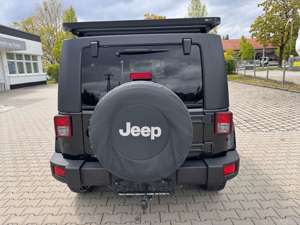 Jeep Wrangler Unlimited Sahara 3,8 Automatik LPG GAS Bild 4