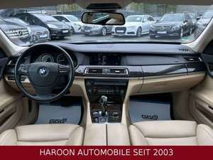 BMW 750 i  xDRIVE/BiXEN/MASSAGE/4xSHZ/HUD/SHD/TV*VOLL Bild 2