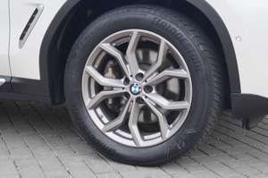 BMW X4 xDrive30d xLine Head-Up AHK ACC Standheizung LED S Bild 2