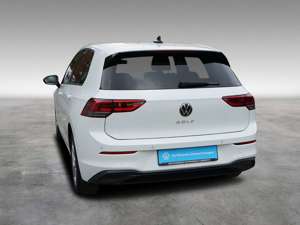 Volkswagen Golf VIII 1.5 TSI Life LED Navi USB Sitzheizung Bild 4
