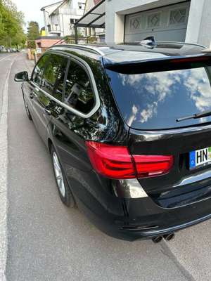 BMW 320 320d Touring Sport-Aut. Sport Line *HeadUp*Kamera Bild 2