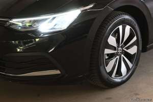 Volkswagen Golf VIII Lim 1.5 eTSI Automatik Move LED IQ Drive K... Bild 3