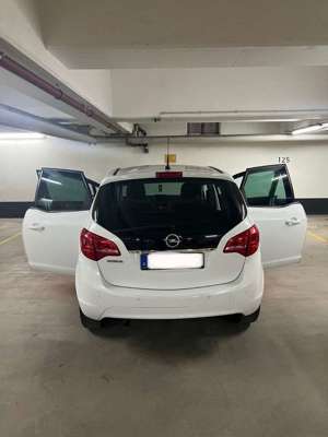 Opel Meriva B Active 1.4 Lit. Tüv NEU, Navi, PDC vorne/hinten Bild 2
