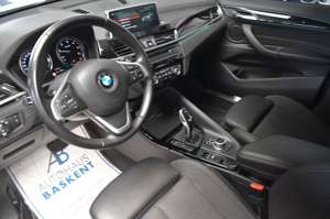 BMW X1 sDrive 18 d SPORT LINE*LED*NAVI*AMBIENTE*AHK Bild 2