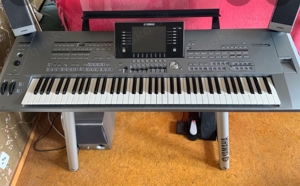 klavier Yamaha tyros 5 +2 lautsprechern