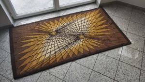 Handgeknüpfter Teppich aus Schurwolle Bild 2