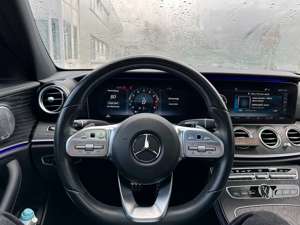 Mercedes-Benz E 200 E 200 4Matic 9G-TRONIC AMG Line Bild 5