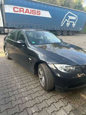 BMW 318 318i Bild 1