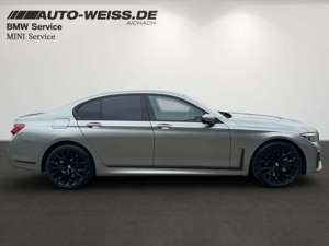 BMW 740 dx M-SPORT+LASER+HUD+LEDER+D-KEY+DR+HIFI-BW Bild 4