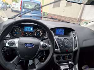 Ford Focus 5p 1.6 tdci Titanium 95cv Bild 3