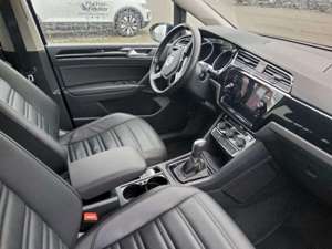Volkswagen Touran 1.5TSI High DSG LED ACC CAM AHK Leder Sit Bild 5