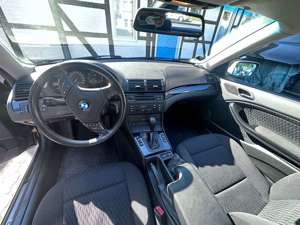 BMW 323 Bild 4