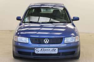 Volkswagen Passat 1.6 101 PS Limo Ac Automatik KEIN TÜV Bild 3