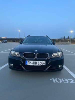 BMW 318 318d Bild 1