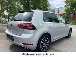 Volkswagen Golf VII Lim. IQ.DRIVE Start-Stopp LED Panorama Bild 5