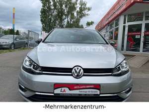 Volkswagen Golf VII Lim. IQ.DRIVE Start-Stopp LED Panorama Bild 1