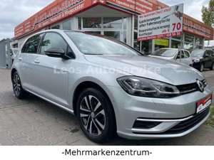 Volkswagen Golf VII Lim. IQ.DRIVE Start-Stopp LED Panorama Bild 2