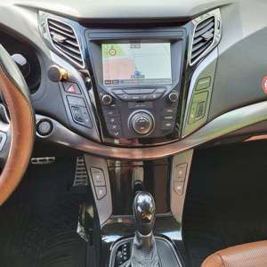 Hyundai i40 1.7 CRDi Premium Automatik Kombi Bild 1
