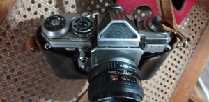 Edixa Reflex C-2000 von Wirgin - sehr gute und gut erhaltene Kamera mit Tasche Bild 2
